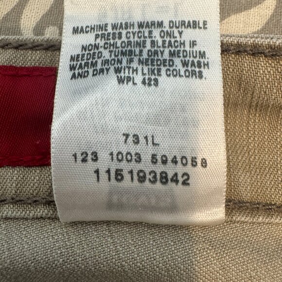 Levi's 519 Low Stretch Low Flare Tan Jeans Size 9 JR L = L - Picture 8 of 8